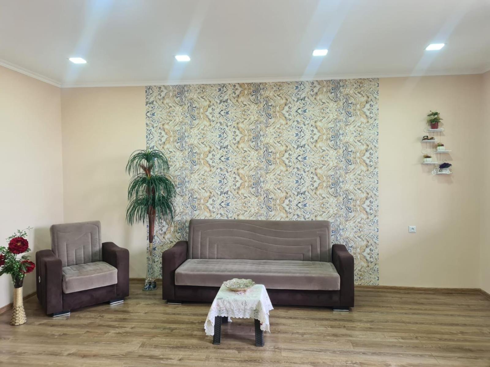 Camellia Hotel Kutaisi Bagian luar foto